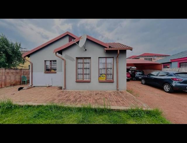 3 BEDROOM HOUSE FOR SALE IN THE ORCHARDS